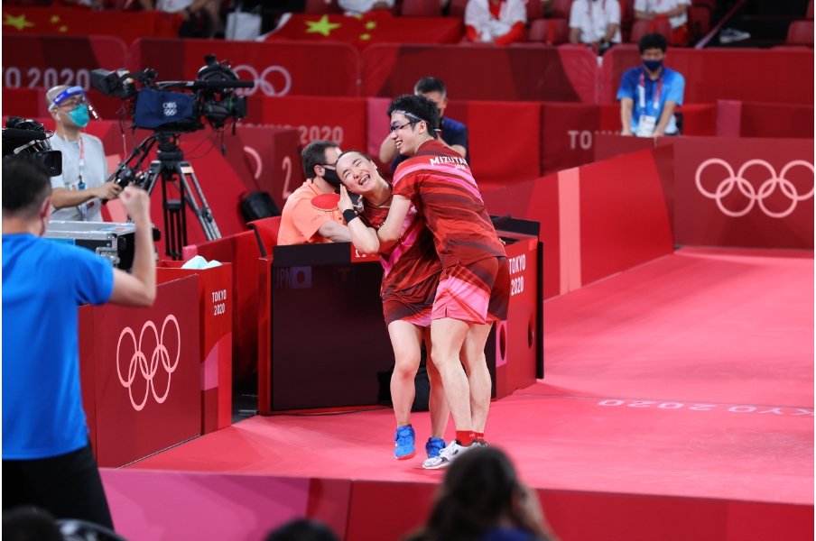 伊藤・水谷ペアの大喜び　©JMPA