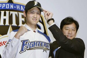 「選手が監督に甘えすぎた」岩本勉が語る《球団最長政権》栗山監督の10年…“新庄剛志監督”に決まればどう変わる？