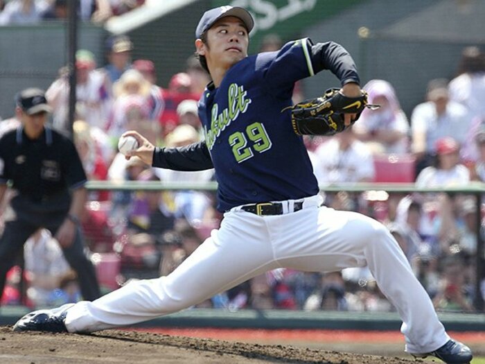 初手術の“悲劇”を経たライアン小川。月間MVPを獲るまでの葛藤と練習。＜Number Web＞ photograph by Kyodo News