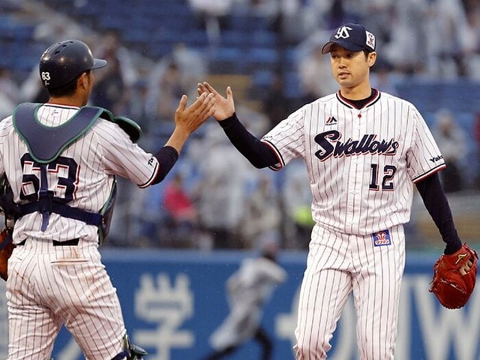 ヤクルトの「新・勝利の方程式」。石山、近藤、中尾が開花した瞬間。<Number Web> photograph by Kyodo News