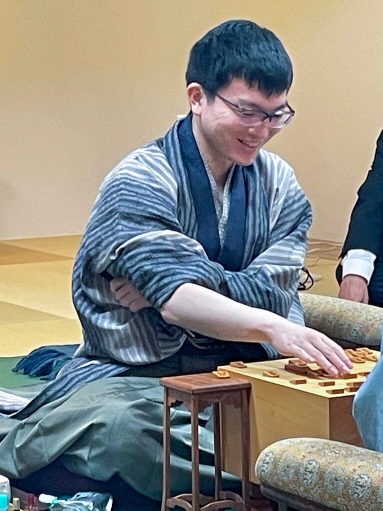 王将戦第3局、対局終了後の感想戦にて　©Shintaro Okawa