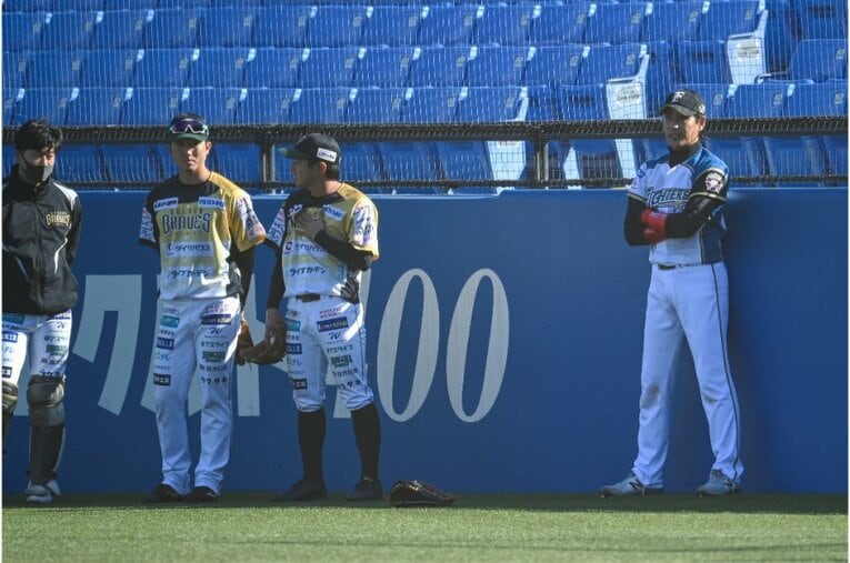 《異例の戦力外通告》が続く終盤戦と浅尾拓也を抜いたヤクルト3年目ドラ1・清水昇の日本新「48ホールド」 〈週刊セパ記録〉(18)