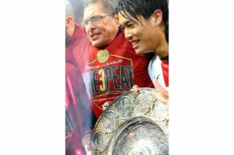 「つぶしてしまったんだよ」消えた“スポルティング移籍”の裏で、松井大輔が語った「怒りと謝罪」(21) ／ photograph by Toshiya Kondo