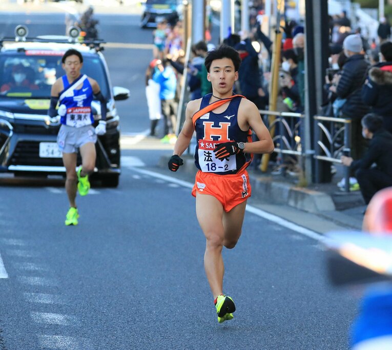 【あの韮山高メンバーのあれから】2021年の箱根駅伝。法政大2年時の河田太一平はエース区間の2区を走った　©JIJI PRESS