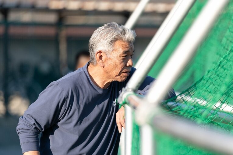 PLの黄金期を指導したコーチで、現在は山口県鴻城の総監督を務める清水孝悦 ©Taisuke Nishida
