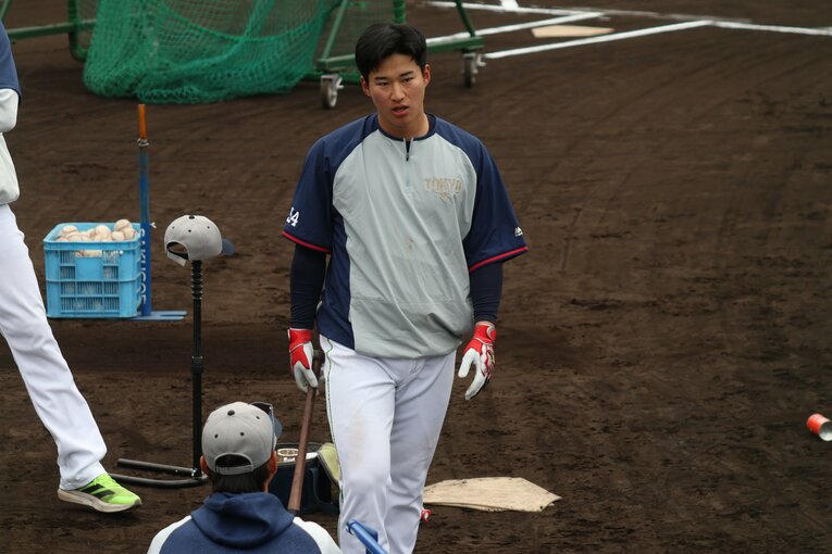 目下はバッティング強化に力を入れる。体重は高校時代から8キロ増　©Fumi Sawai