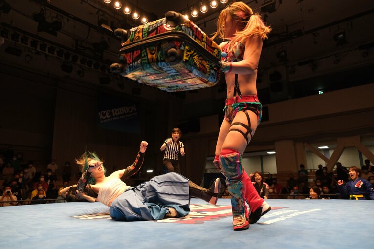 世羅りさvs朱里