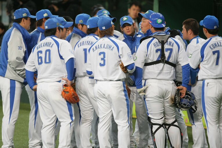 2008年は西武一軍打撃コーチとして日本一に貢献　　©BUNGEISHUNJU