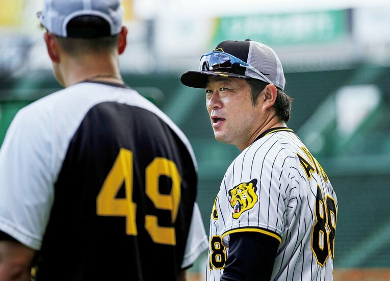 安藤優也／1977年12月27日、大分県生まれ。2002年にトヨタ自動車から自由獲得枠で阪神入団。リリーフから先発に転向した'05年には最高勝率でリーグ優勝に貢献した。その後も先発、中継ぎとして活躍。'17年に引退後、阪神の育成コーチなどを経て、今年から一軍投手コーチに　©KYODO