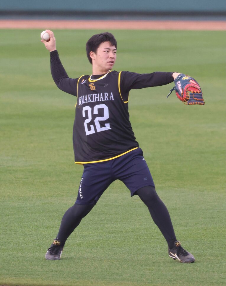 ソフトバンクの4年目・牧原巧汰捕手　©︎JIJI PRESS