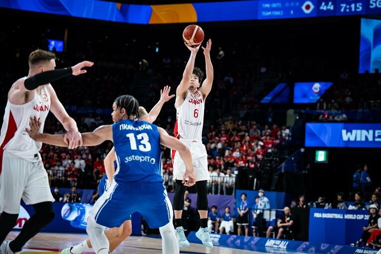 フィンランド戦は主に前半で活躍を見せたベテランの比江島　©︎FIBA
