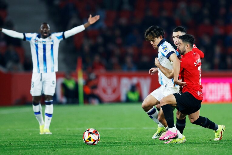 ジャウメ・コスタのハードマークにトラオレも思わず……