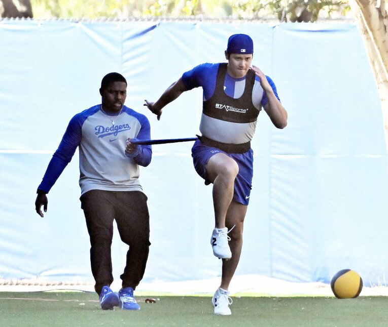 スプリントのトレーニングを野球に活かせる「再現性」に脱帽したという秋本さん　©JIJI PRESS