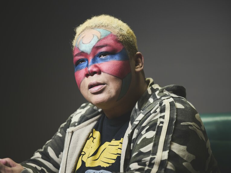 「看護師さんにはすっげぇ怒られて（笑）」 アジャコング51歳が復帰の裏に、“ケガとの壮絶な闘い”があった…語った“両親への感謝”(2)