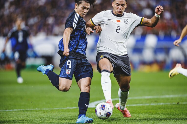 中国戦の上田綺世　©Kiichi Matsumoto