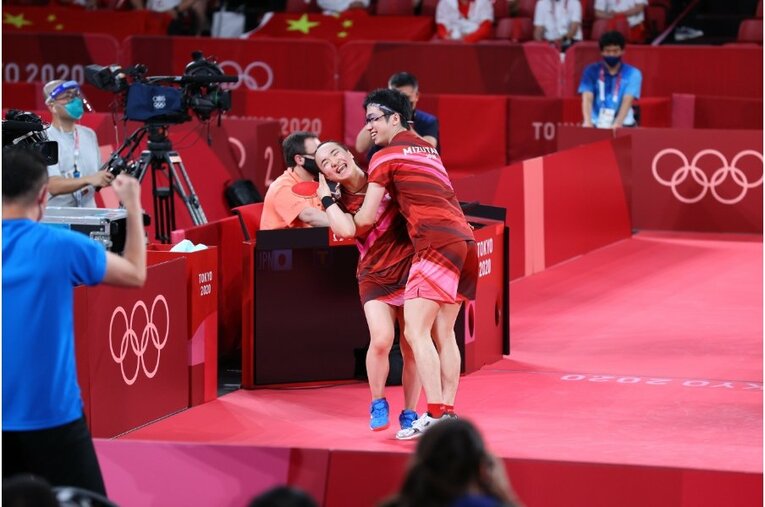 伊藤・水谷ペアの大喜び　©JMPA