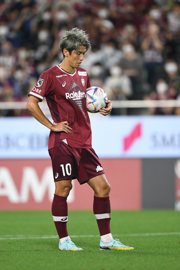 集中力を高める大迫勇也