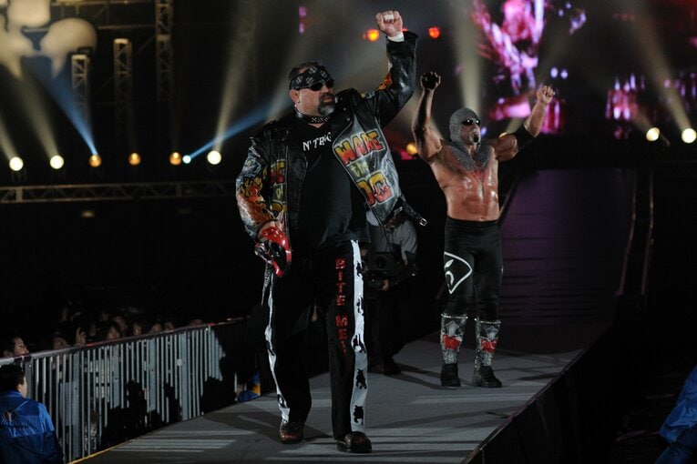 2008年「レッスルキングダムII in 東京ドーム」にてジャイアント・バーナード＆トラヴィス・トムコと対戦した際の一枚　©Essei Hara