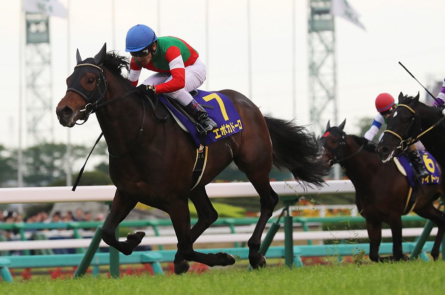 珍しい展開の皐月賞を完全勝利。エポカドーロが乗った2つの流れ。<Number Web> photograph by Yuji Takahashi
