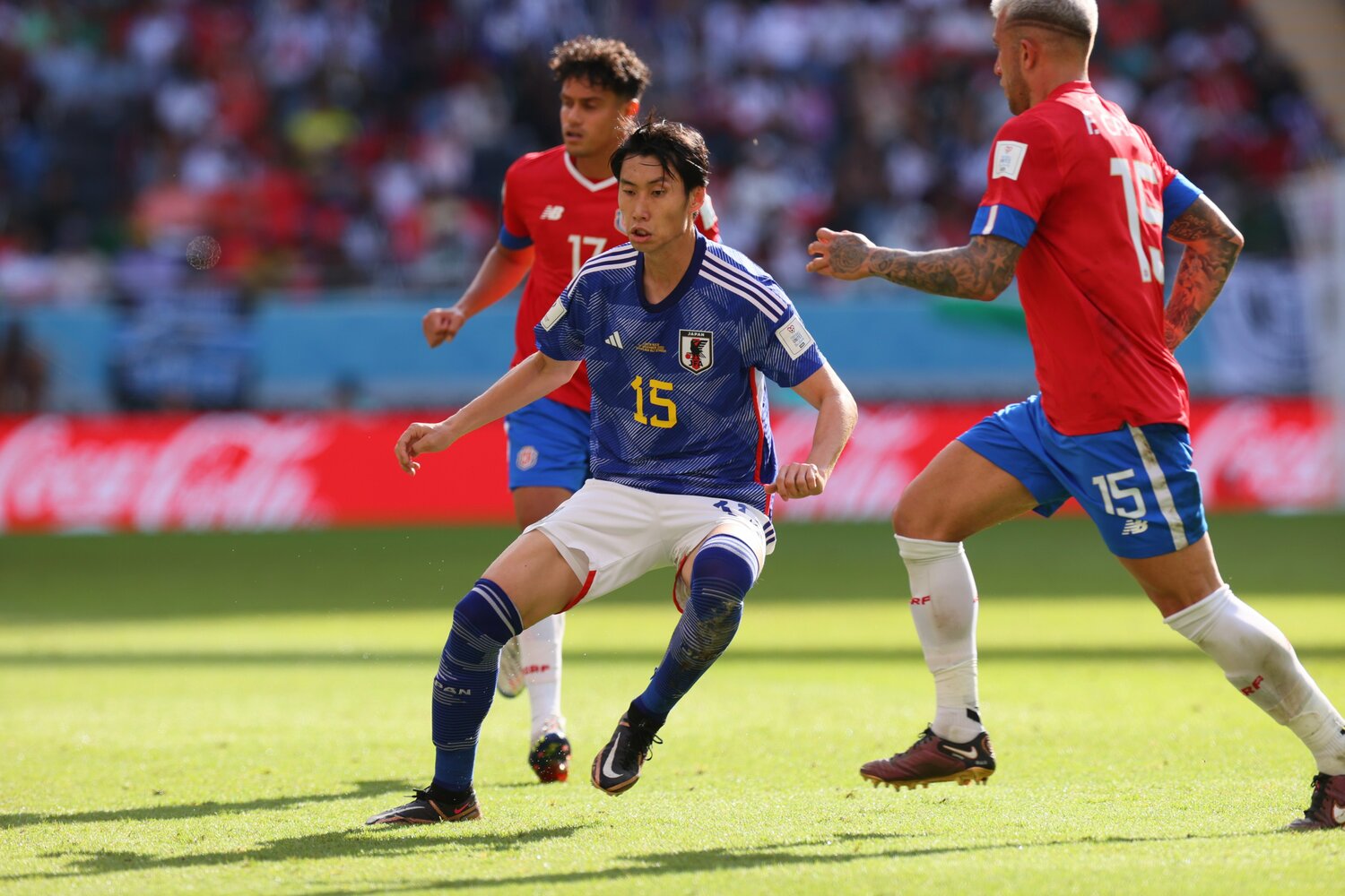 鎌田大地にいい形でボールが入る場面は少なかった　©Kaoru Watanabe/JMPA