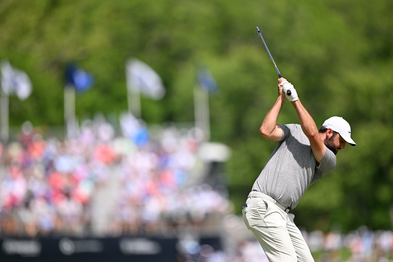 世界1位の実力を発揮したシェフラー。大会2日目にまさかの事態に見舞われたが、いつも通りのゴルフを披露した　©︎Getty Images