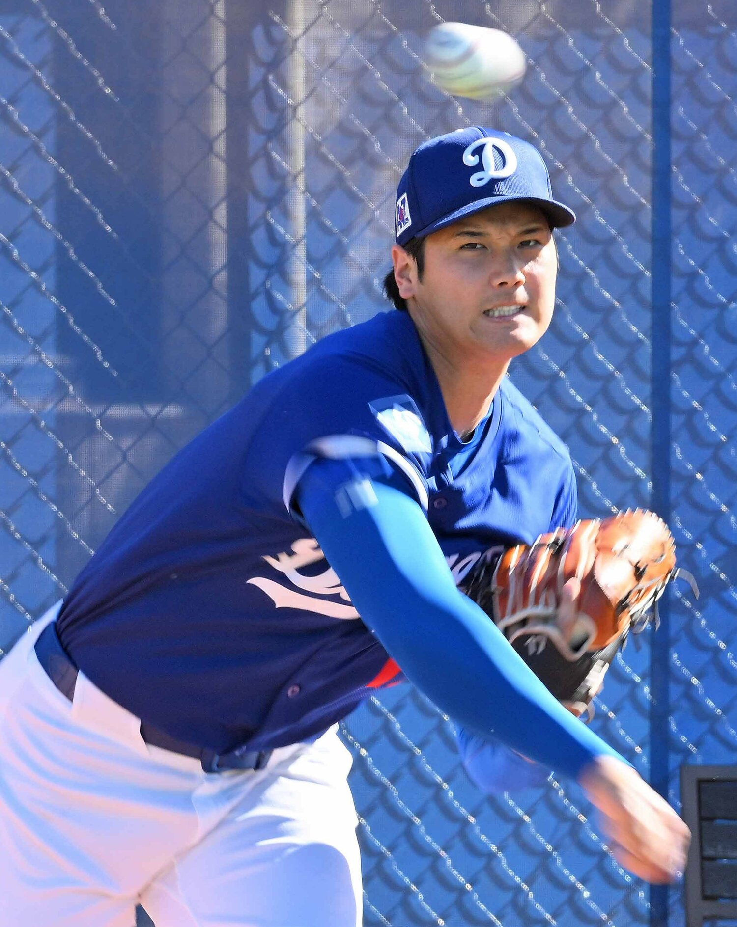 2月のキャンプで。ブルペンで投球練習する大谷翔平　©JIJI PRESS