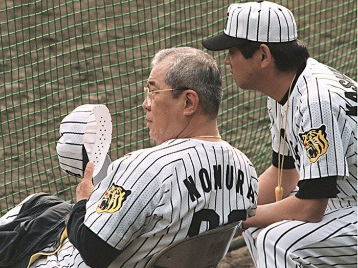 新庄の敬遠球サヨナラ打を呼んだ、野村克也と“一番弟子”の絆。<Number Web> photograph by Kyodo News