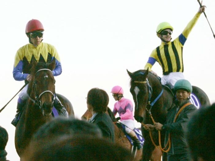 《絶叫の有馬記念》「あのディープが届かない…」無敗の武豊＆ディープインパクトが負けた日＜Number Web＞ photograph by KYODO