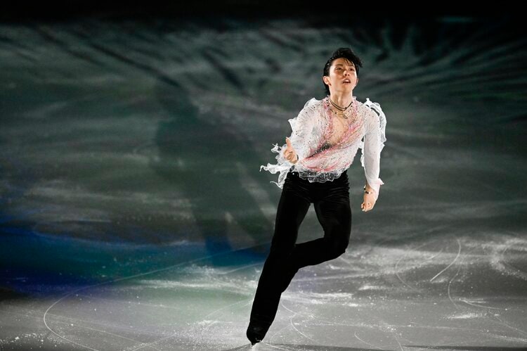 羽生結弦は涙を浮かべていた…アイスショー八戸公演で見せた“魂と 