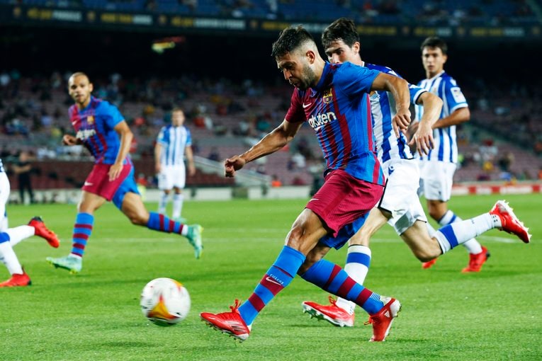 “メッシが去ったバルサとカンプノウ初戦”はどんな雰囲気だったか… 背番号10のファンと「前半10分のメッシコール＋ブーイング」〈現地撮影〉(33)