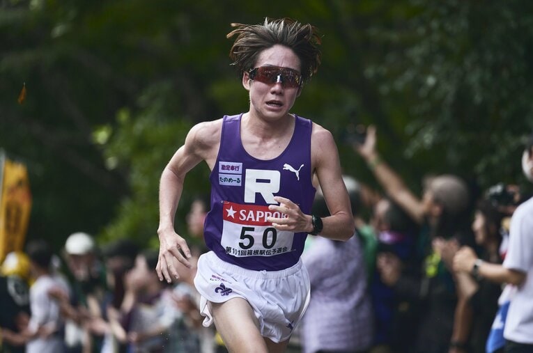 10月19日の箱根駅伝予選会、季節外れの暑さのなかを力走する立教大学・馬場賢人（3年）。チームトップ、個人15位を記録した ／ photograph by Yuki Suenaga
