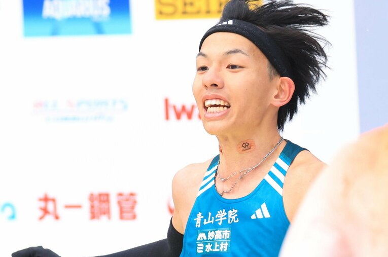 大阪マラソンで学生新記録をマークした青学大3年の黒田朝日。30km以降は練習でも走ったことはなく、全く未知の領域だったというが… ／ photograph by JIJI PRESS