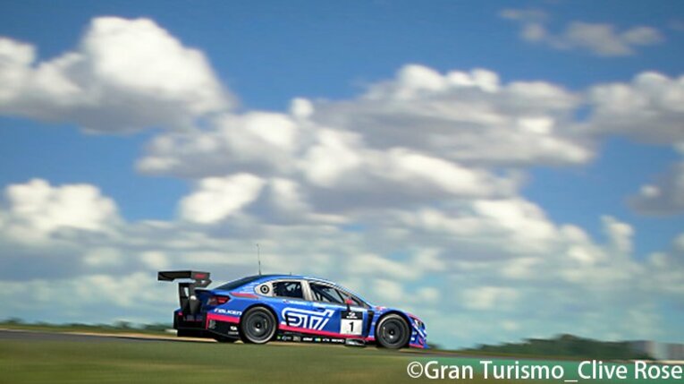 F1の凄腕カメラマンがeスポーツに。「現実では絶対に撮れないものを」(2)