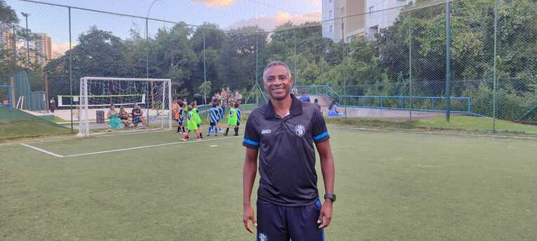 自身が運営するサッカースクールで…写真はまだまだ続きます　©Hiroaki Sawada