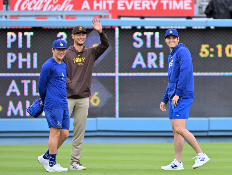 4月の山本、ダルビッシュ、大谷　©JIJI PRESS