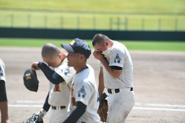 今夏の島根大会は涙の初戦敗退。号泣の髙野ら三刀屋ナイン　©Kota Inoue