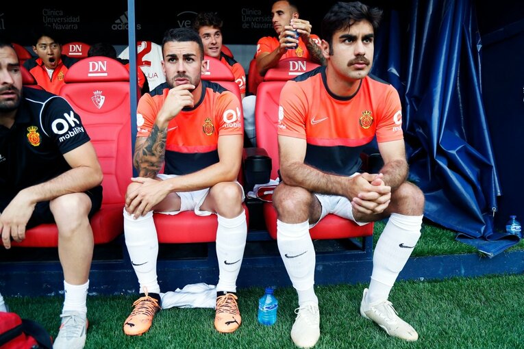 久保建英がGK姿？奇跡の残留に歓喜、“ズボンを抜いだお宝写真”も… 「苦しんだタケのリーガ3年目」をカメラマン視点で振り返る(12)