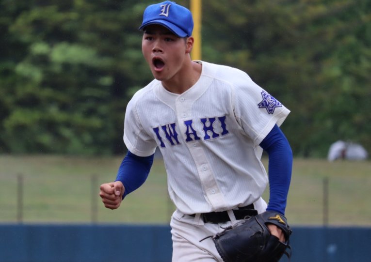 佐藤綾哉は、昨年、21世紀枠で46年ぶりのセンバツ代表校となった磐城で、2年生投手としてベンチ入りメンバーに選ばれた ／ photograph by Genki Taguchi