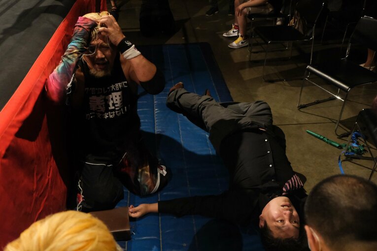 「凶器は模範六法」「伊製高級スーツでリングイン」異色の“東大卒”弁護士・川邉賢一郎がプロレスラーになるまで(7)