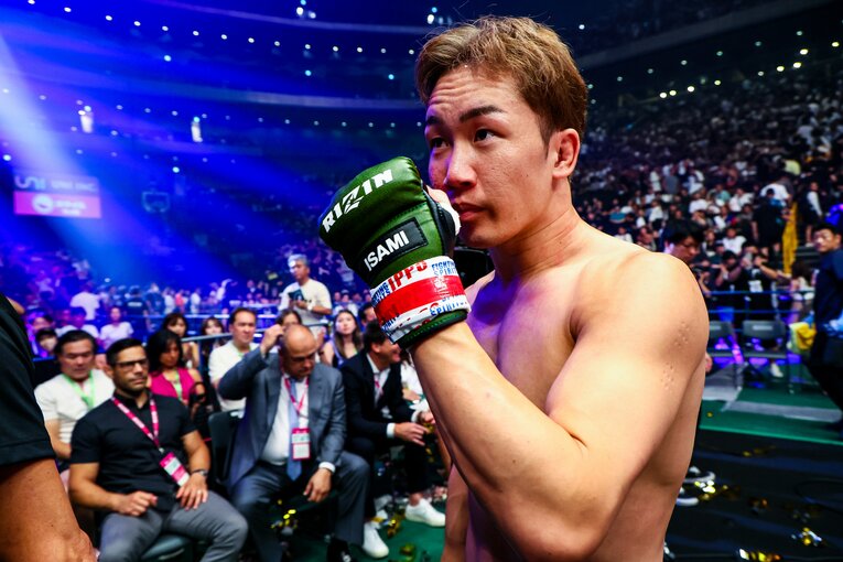 今後については「考えられない」と述べた朝倉　©RIZIN FF Susumu Nagao