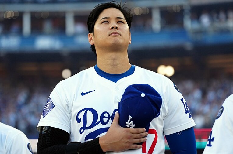 ワールドシリーズ第1戦前の大谷翔平。現地観戦で見た“日本人が知らない”ドジャースタジアムとファンの気質とは ／ photograph by Mary DeCicco/Getty Images