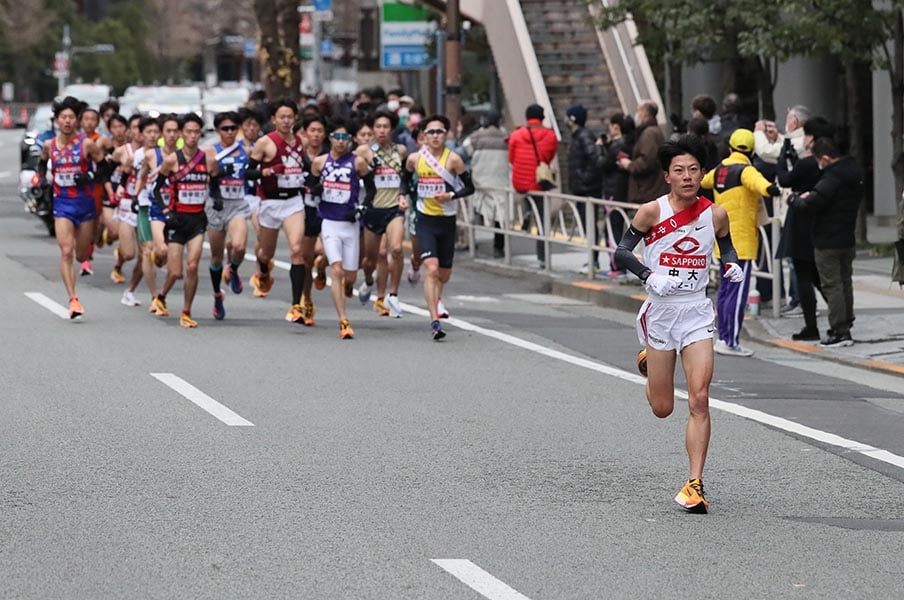 「まさかの失速…レース後に号泣」箱根駅伝“あの天才ランナー”吉居大和22歳の今「臆病になっていた」…本人に聞いた「マラソン挑戦の時期は？」＜Number Web＞ photograph by JMPA