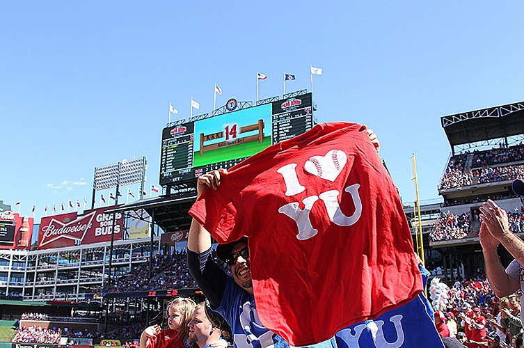 レンジャーズのファンも「YU」に熱狂した©Getty Images