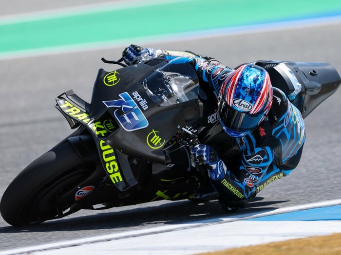 アプリリアの小椋藍、開幕前テストで好感触！ その小椋を笑わせた、MotoGP最速マシンで好調のマルク・マルケスが放ったジョークとは？＜Number Web＞ photograph by Satoshi Endo