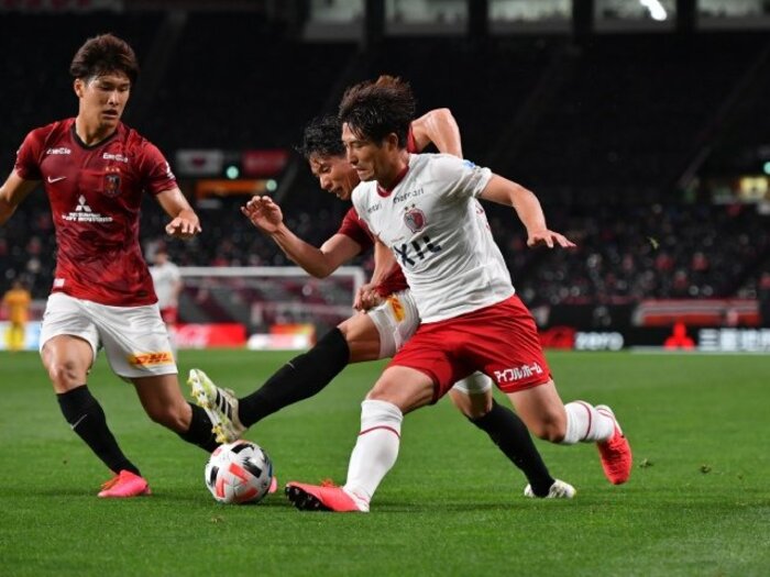 公式戦6連敗。常勝・鹿島の苦悩続く。ルーキー染野スタメン実らず浦和に0－1。＜Number Web＞ photograph by J.LEAGUE