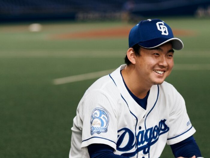 2度のクーデターに相次ぐ襲撃、政情不安のブルキナファソになぜ？ 中日・小笠原慎之介が野球不毛の地に道具を送った理由「僕は子供の頃から…」＜Number Web＞ photograph by Ichisei Hiramatsu