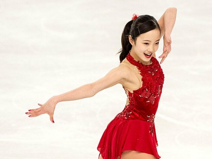 14歳の本田真凜が世界Jr初優勝。浅田真央が語っていた重要な言葉。＜Number Web＞ photograph by Enrico Calderoni/AFLO SPORT