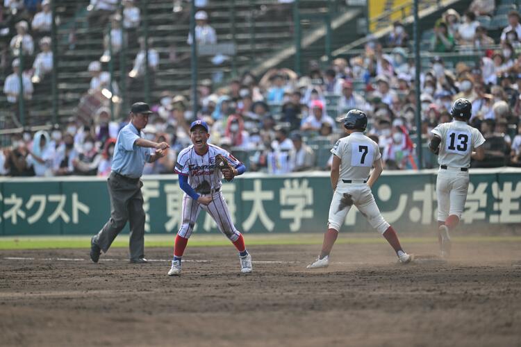 大阪桐蔭・西谷監督がいま明かす“9回逆転負け”あの下関国際戦の真相「たぶん初めてだった」甲子園騒然のトリプルプレーはなぜ生まれたか（3／3） - 高校野球  - Number Web - ナンバー