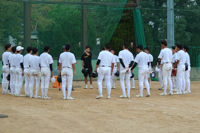 夏には60人を超える部員がいた八尾高校　©Fumi Sawai