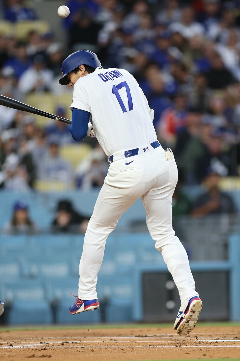 【どの角度から見ても痛い】大谷がメッツ戦で浴びた死球の決定的瞬間（全7枚中の6枚目。写真は右に続きます）©Getty Images